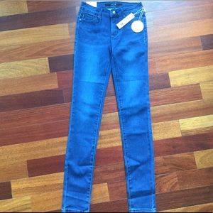 Joe’s Jeans NEW girls size 16 mid rise skinny jogging